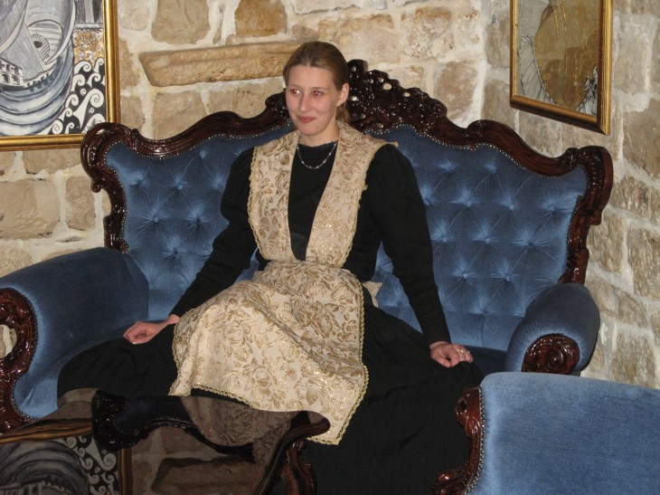 art 8-21 u interijeru